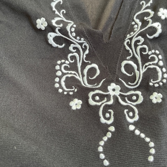 Vivienne Tam Blouse 90s Sheer Black Mesh V Neck Floral Embroidery Size 2 - Picture 5 of 7